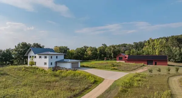 434 210th Avenue, Somerset, WI 54025