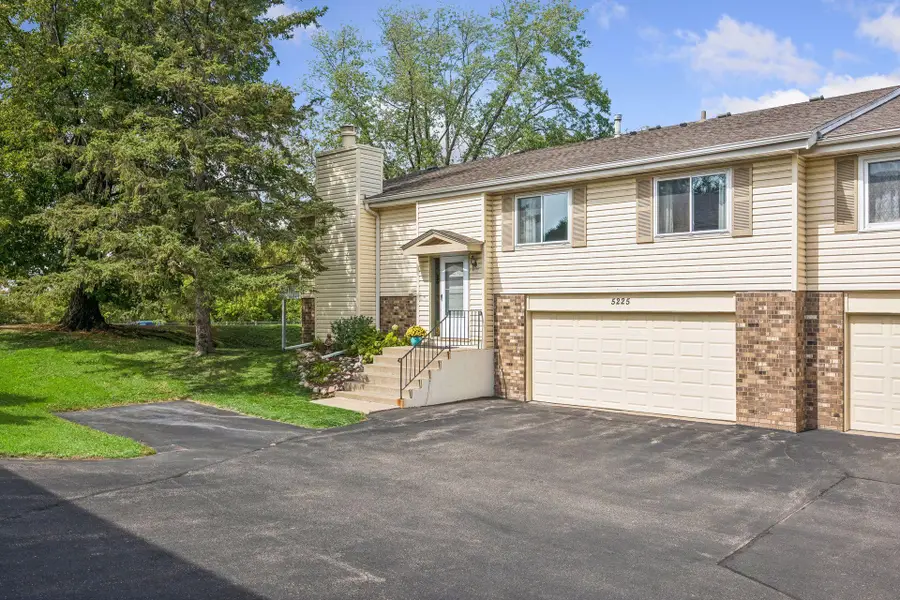 5225 Beachside Drive, Minnetonka, MN 55343 - #2