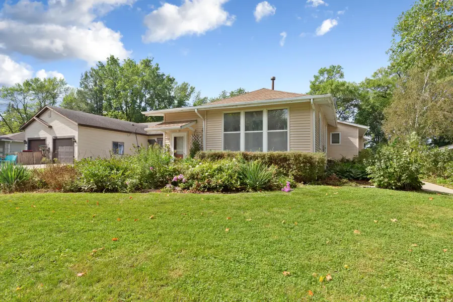 904 5th Street Sw, Waseca, MN 56093 - #3