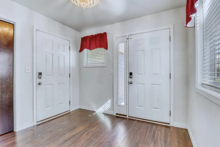 6242 63rd Avenue S, Fargo, ND 58104 - #3