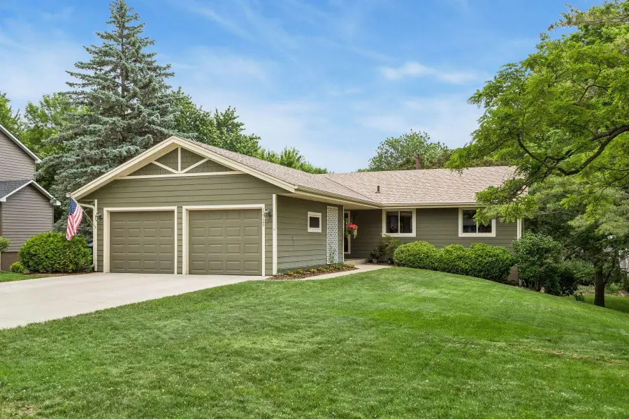 12725 Ethelton Way, Apple Valley, MN 55124 - #3