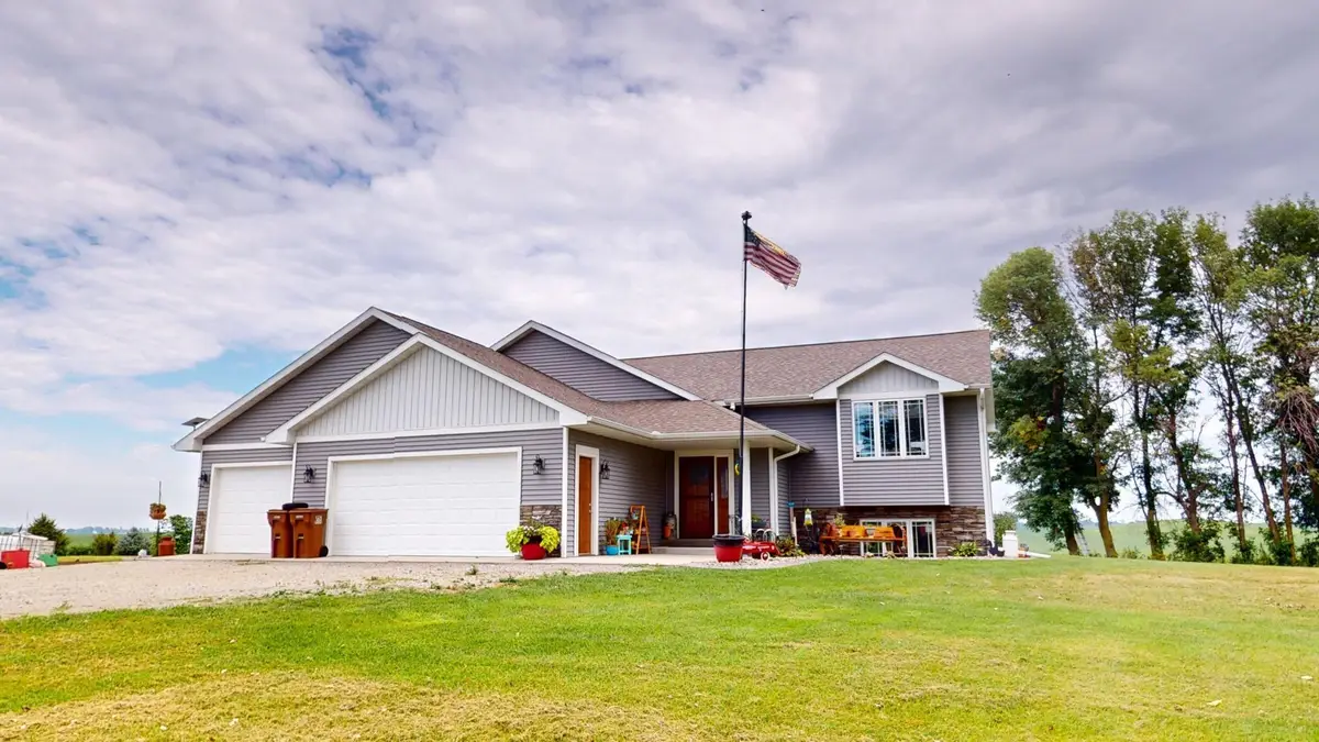 10479 92nd Avenue Sw, New Richland, MN 56072 - #1