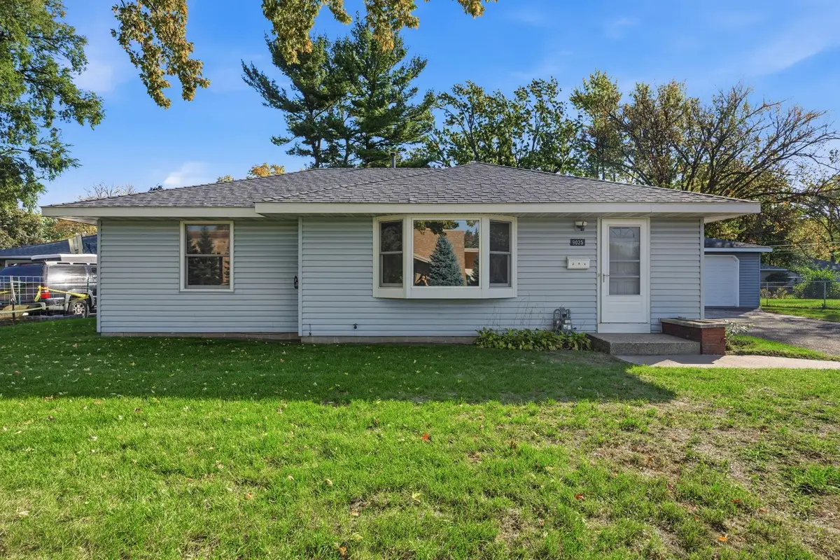 9025 10th Avenue S, Bloomington, MN 55420 - #1