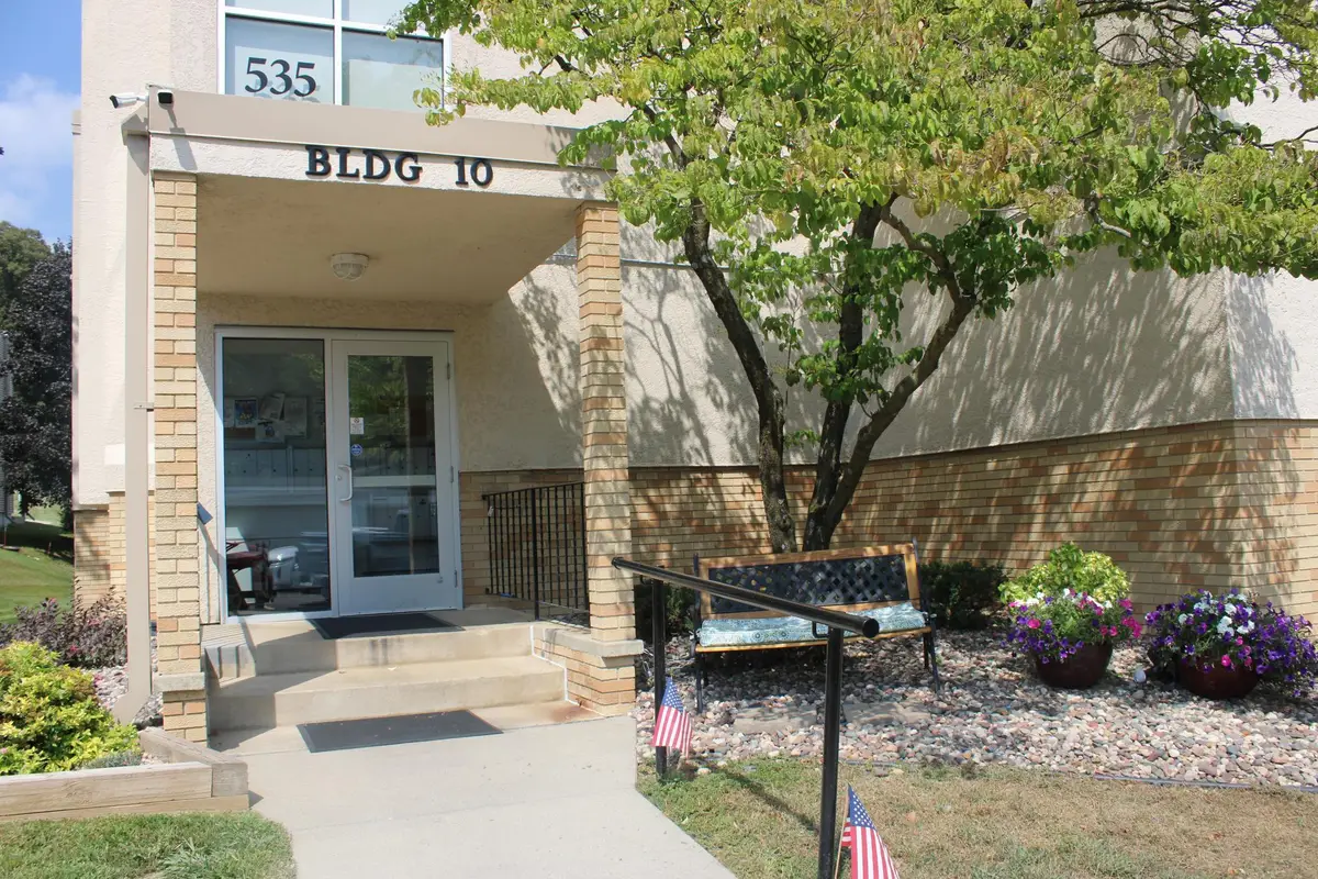 535 19th St Nw #11, Rochester, MN 55901 - #1