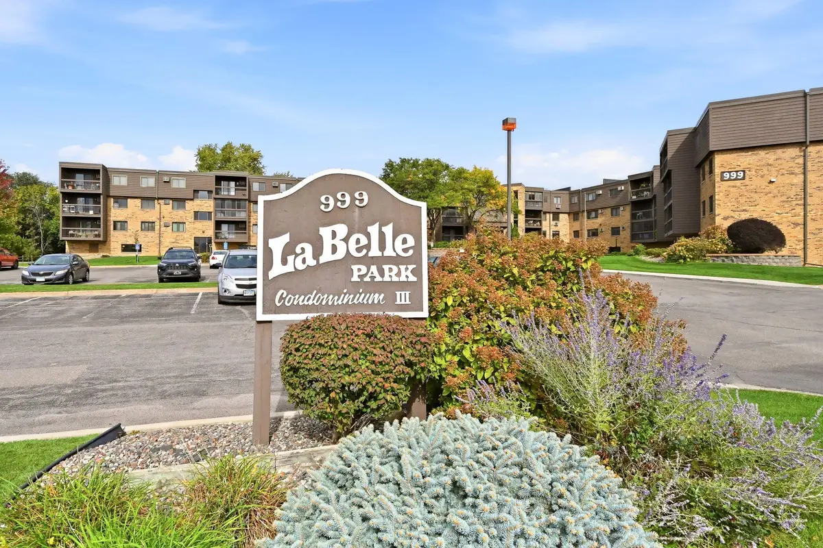 999 41st Avenue Ne #210, Columbia Heights, MN 55421 - #1