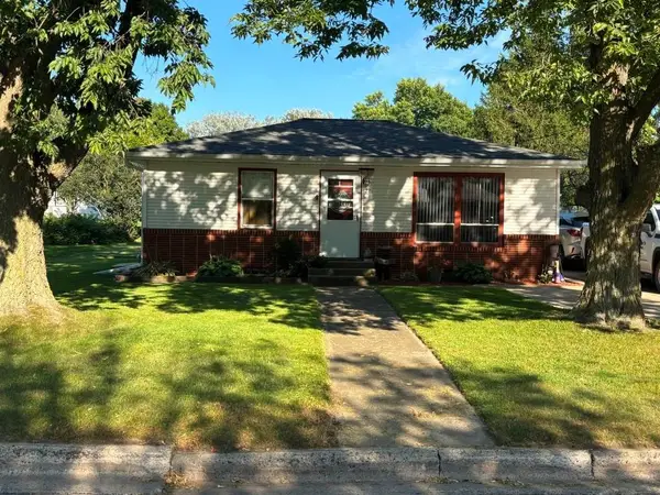 128 S Morrison Avenue, Jackson, MN 56143