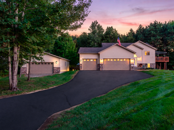 4989 355th Street, North Branch, MN 55056