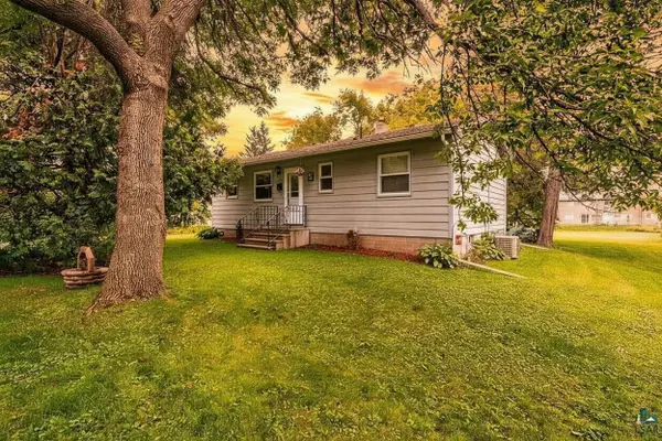 1704 Doddridge Avenue, Cloquet, MN 55720