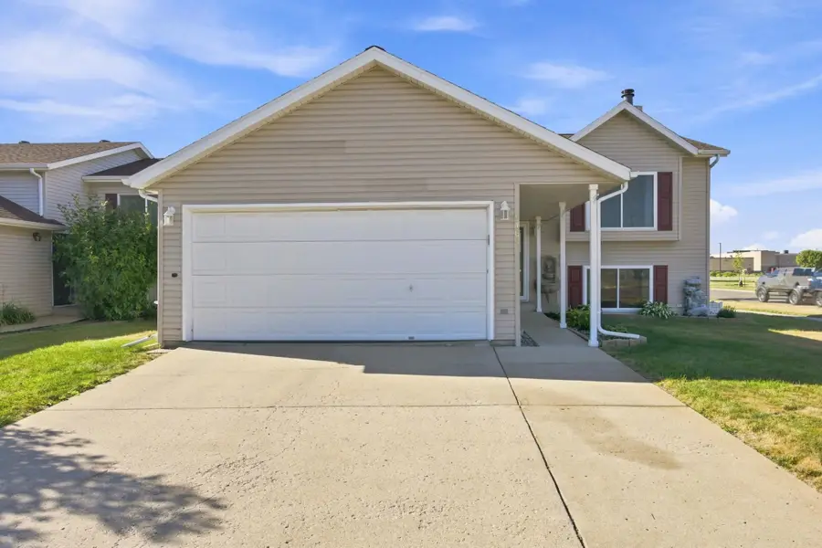 5164 10th Avenue S, Fargo, ND 58103 - #2