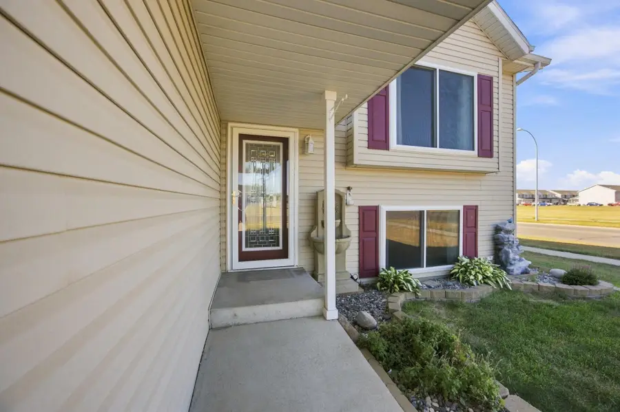 5164 10th Avenue S, Fargo, ND 58103 - #3