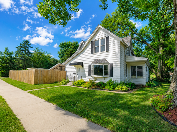 416 1st Street, Kenyon, MN 55946