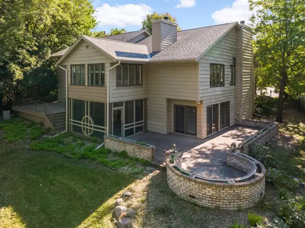 9332 Yukon Avenue S, Bloomington, MN 55438