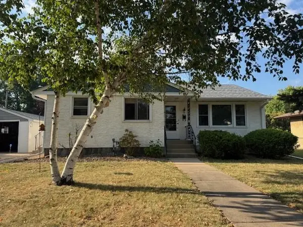 2654 2nd Avenue E, North Saint Paul, MN 55109