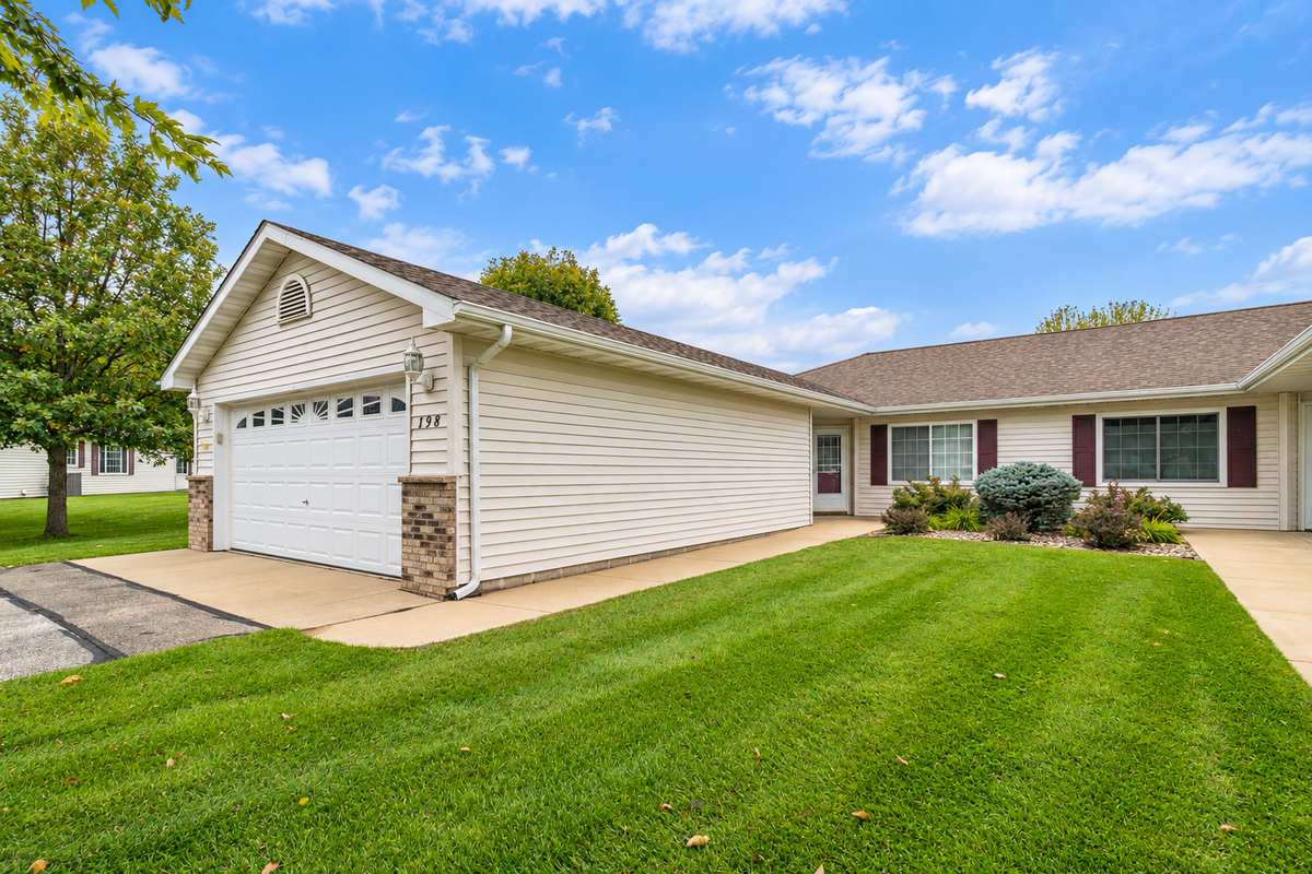 198 Cedar Cove Lane, Owatonna, MN 55060 - #1