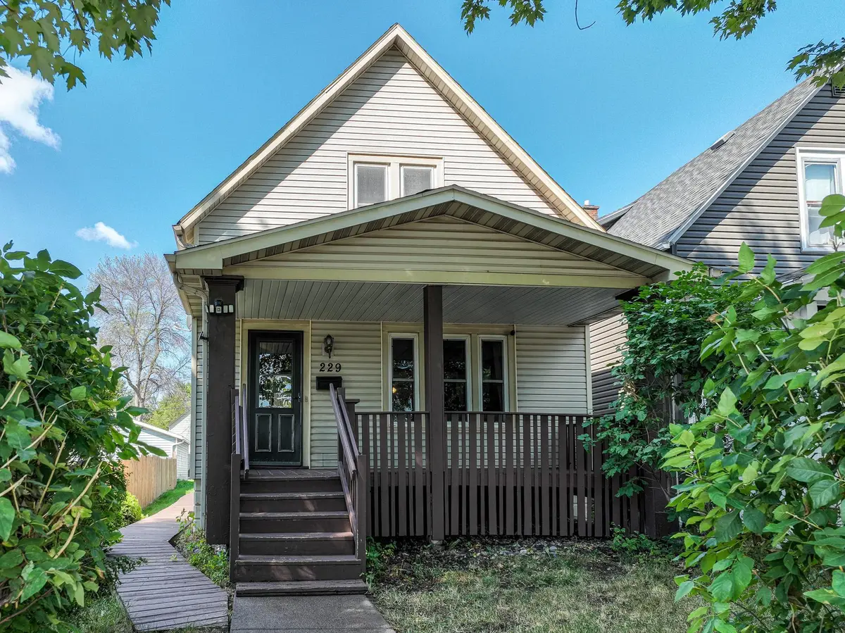 229 N 60th Avenue W, Duluth, MN 55807 - #1