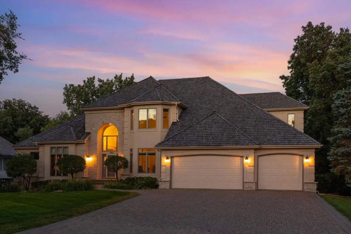 8665 Wynstone Pass, Eden Prairie, MN 55347 - #1