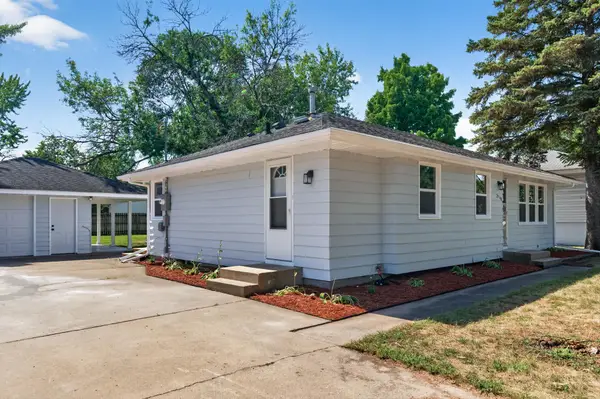 2940 115th Avenue Nw, Coon Rapids, MN 55433