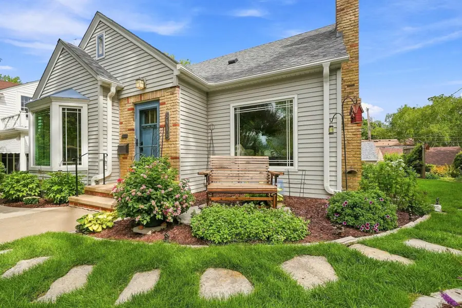 3410 Zenith Avenue N, Robbinsdale, MN 55422 - #3