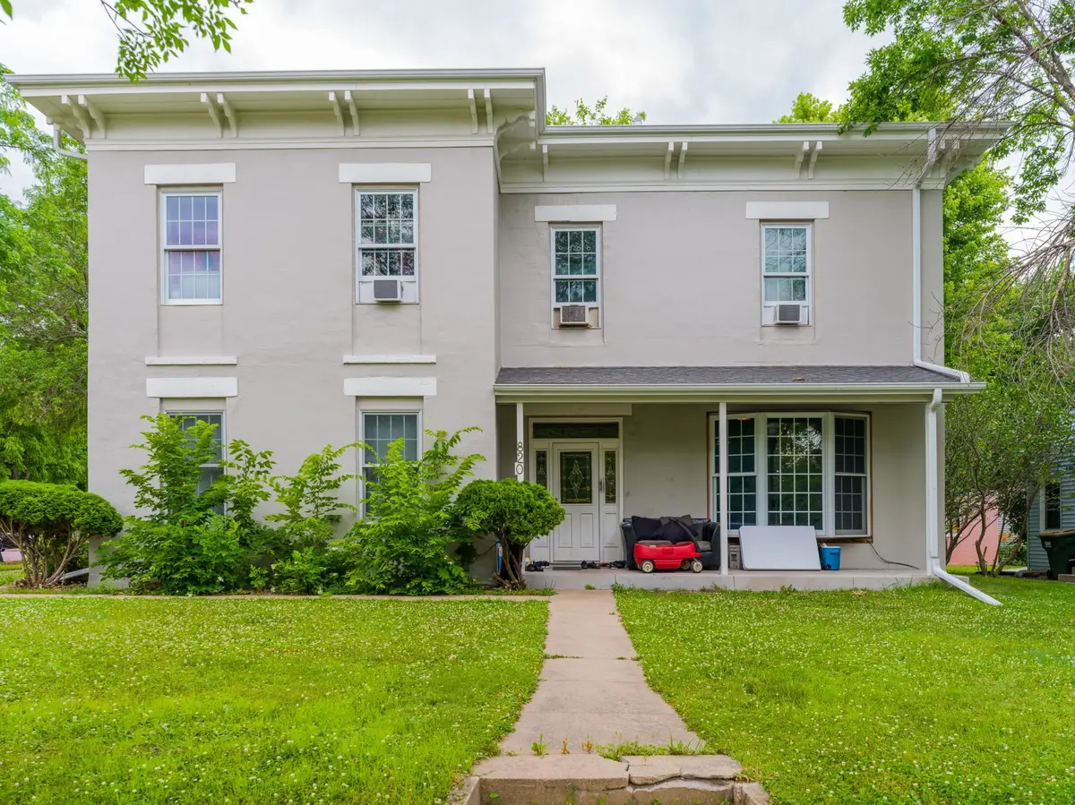 820 S Minnesota Avenue, Saint Peter, MN 56082 - #1