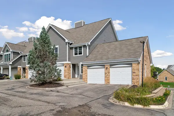 6155 Chasewood Parkway #201, Minnetonka, MN 55343