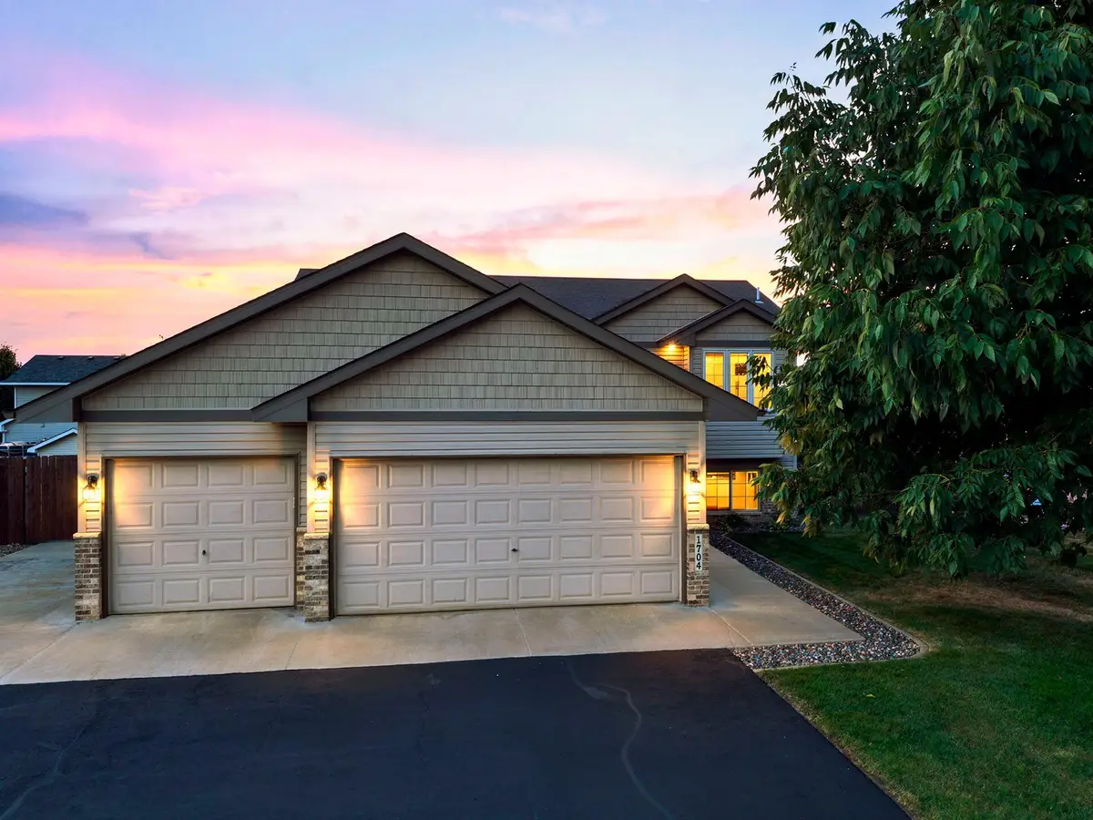 1704 Jefferson Street S, Cambridge, MN 55008 - #1