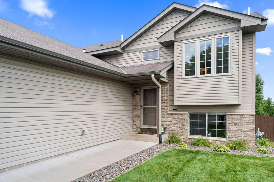 1704 Jefferson Street S, Cambridge, MN 55008 - #3