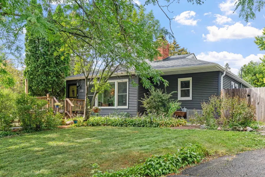 2310 Byrd Avenue N, Golden Valley, MN 55422 - #2