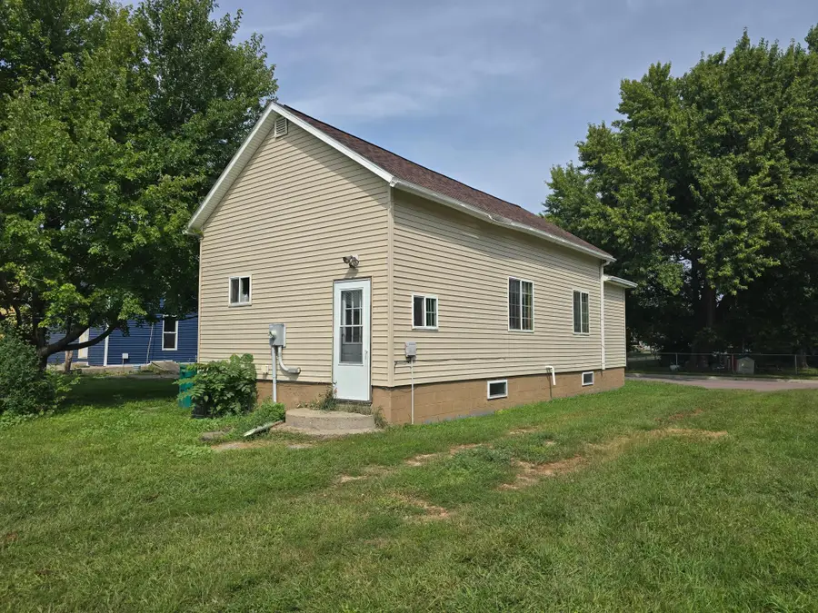 214 E 8th Street, Fairmont, MN 56031 - #2