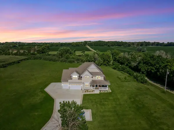 25735 Highview Avenue, Farmington, MN 55024