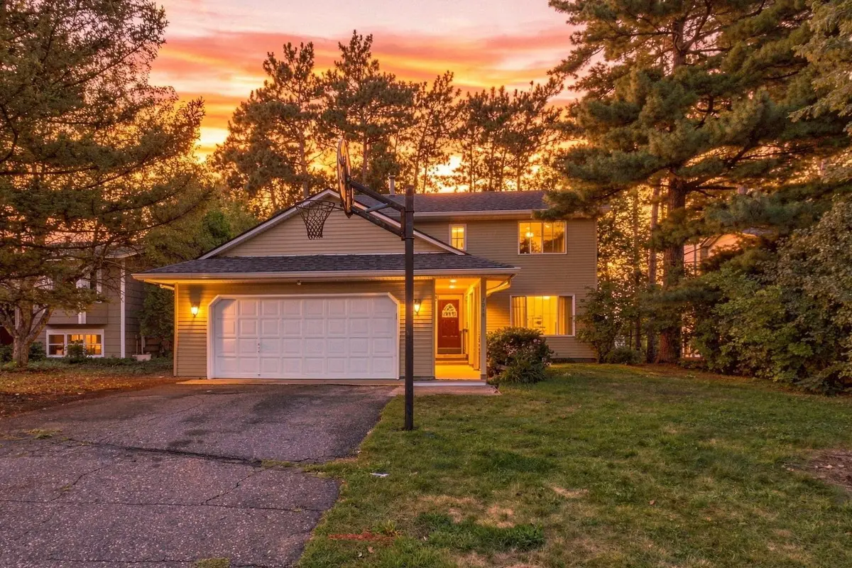 7018 43rd Street N, Oakdale, MN 55128 - #1