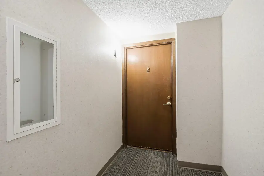 7318 W 22nd Street #111, Saint Louis Park, MN 55426 - #3