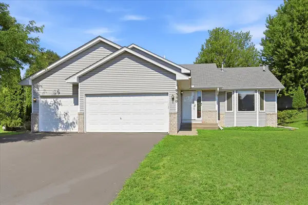 9350 Parkside Drive, Woodbury, MN 55125
