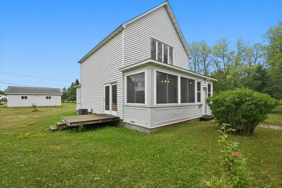 324 98th Avenue W, Duluth, MN 55808 - #2