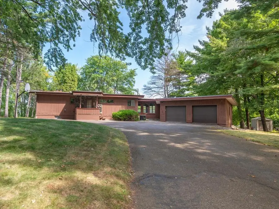 16740 S Shore Lane, Eden Prairie, MN 55346 - #3