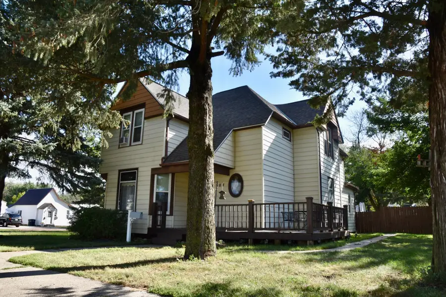504 3rd Avenue, Sibley, IA 51249 - #3