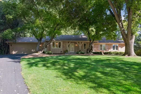 6619 Londonderry Drive, Edina, MN 55436