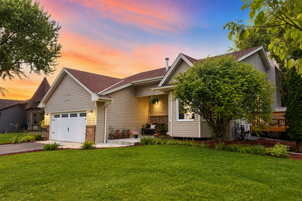 8214 109th Place N, Champlin, MN 55316