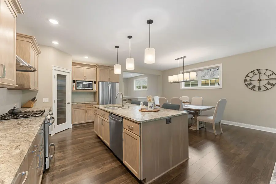 10230 57th Avenue N, Plymouth, MN 55442 - #3