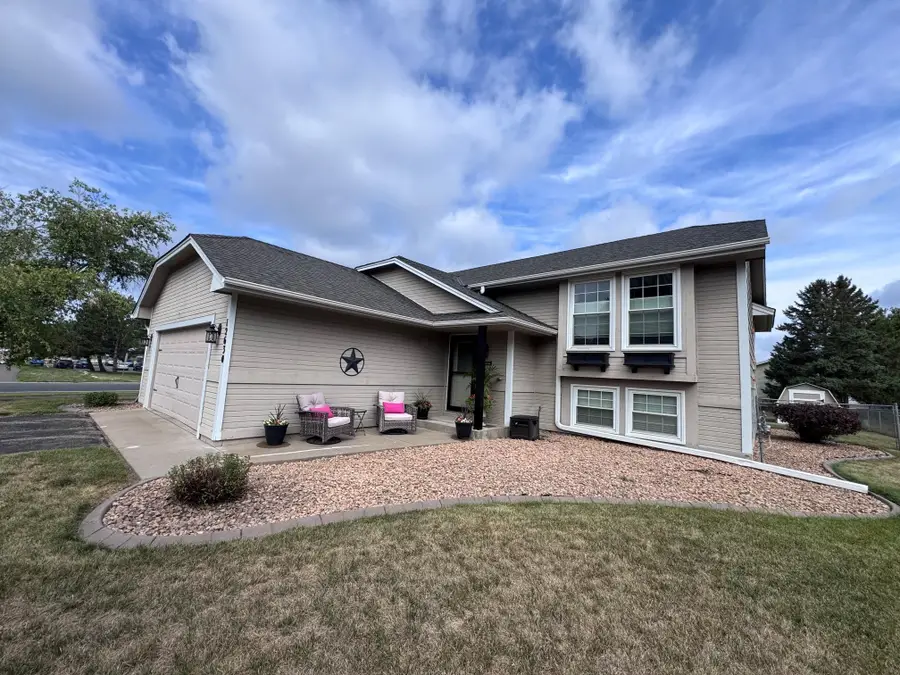 12630 92nd Avenue N, Maple Grove, MN 55369 - #2