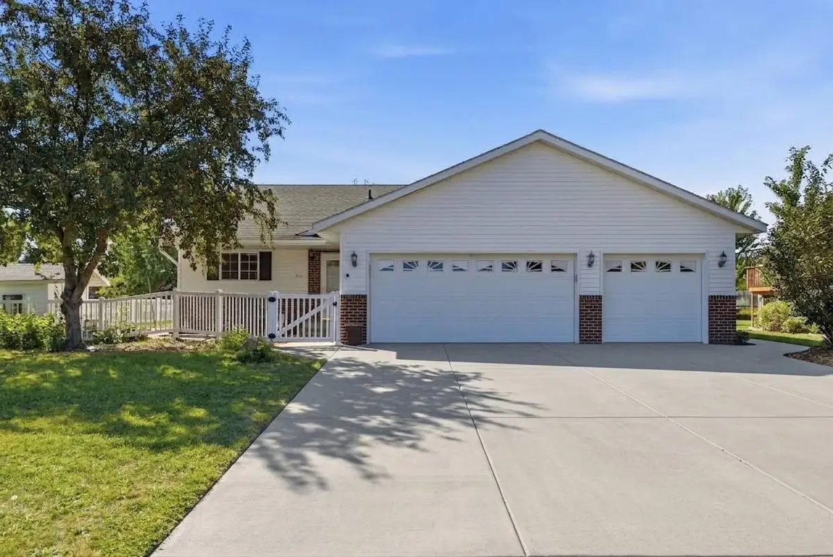 315 Barracuda Avenue Ne, Avon, MN 56310 - #1