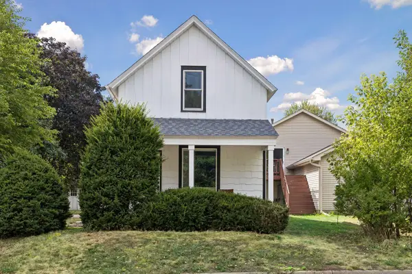 704 7th Avenue S, Hopkins, MN 55343