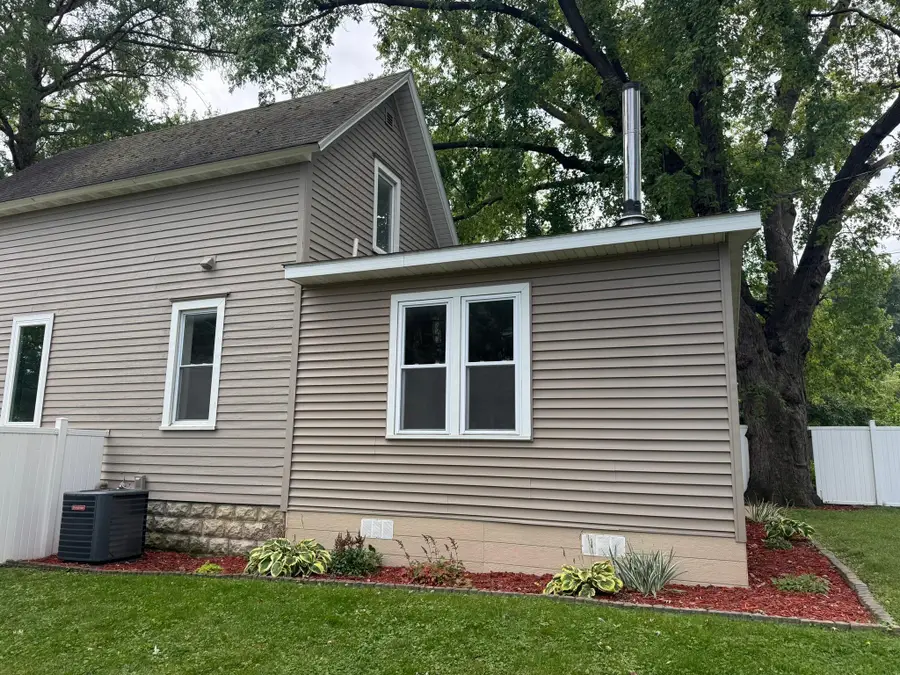 422 Chestnut Avenue, Owatonna, MN 55060 - #3