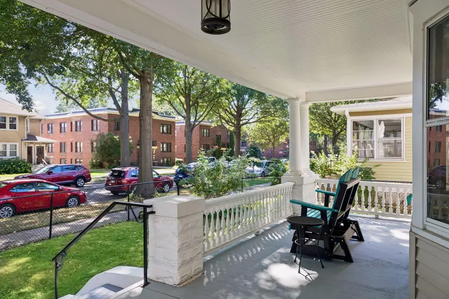 899 Ashland Avenue, Saint Paul, MN 55104 - #3