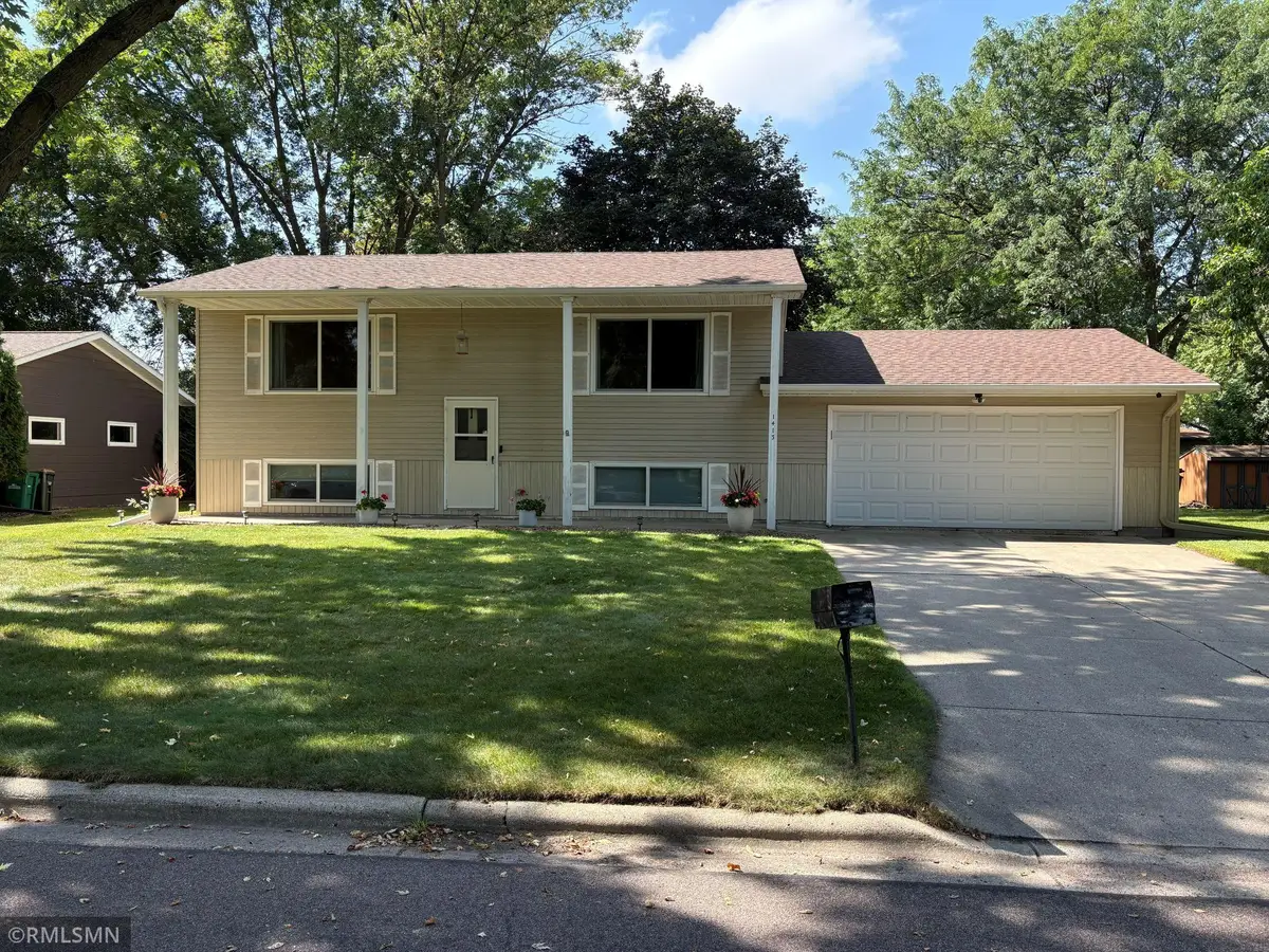 1413 Elm Avenue N, Glencoe, MN 55336 - #1