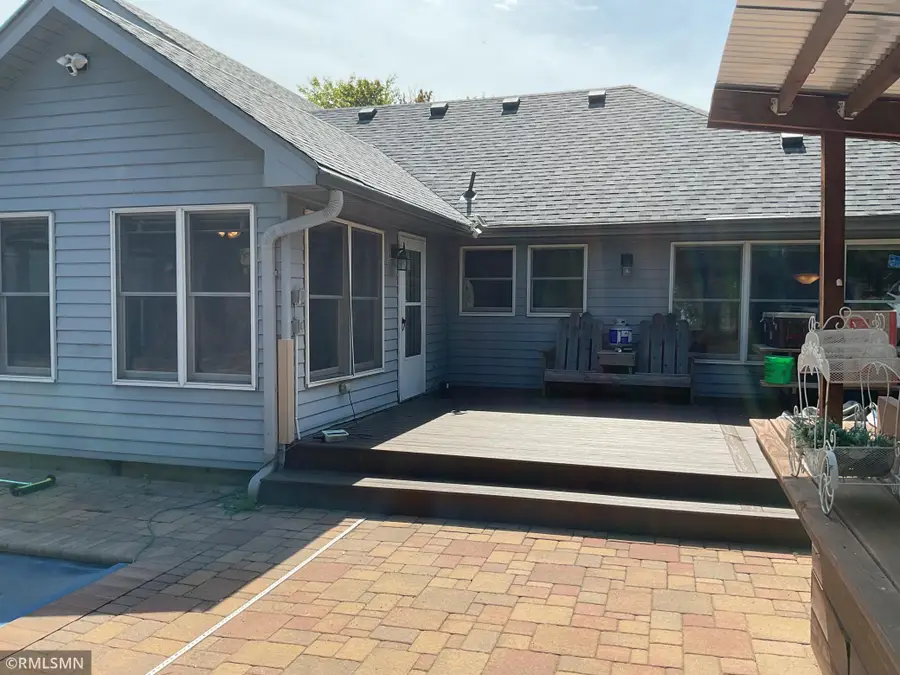 2145 14th Avenue E, North Saint Paul, MN 55109 - #2