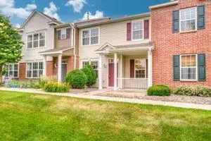 11040 Fergus Street Ne #E, Blaine, MN 55449 - #1