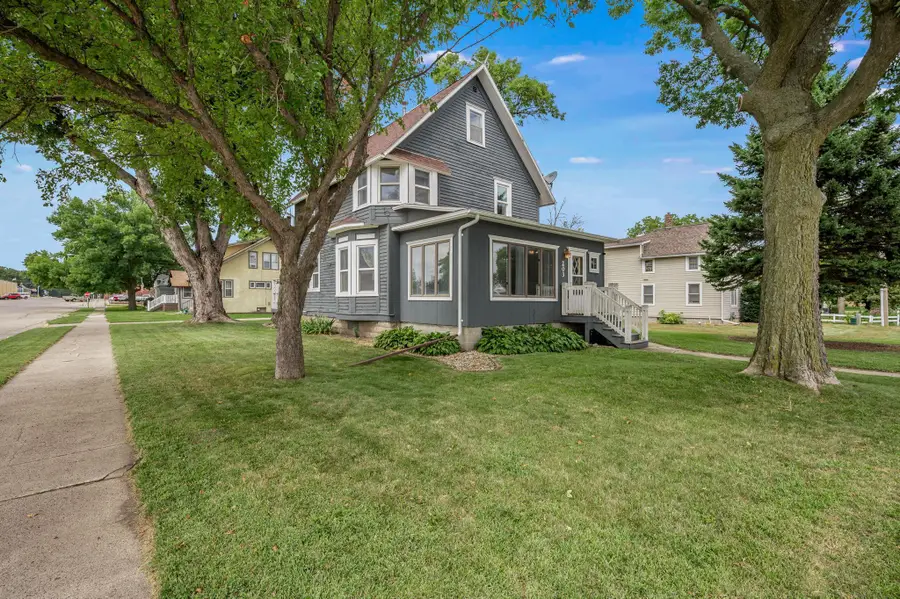 203 N Galbraith Street, Blue Earth, MN 56013 - #2