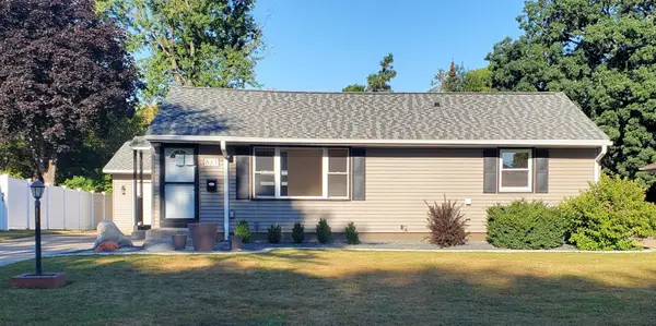 833 24th Avenue N, South Saint Paul, MN 55075