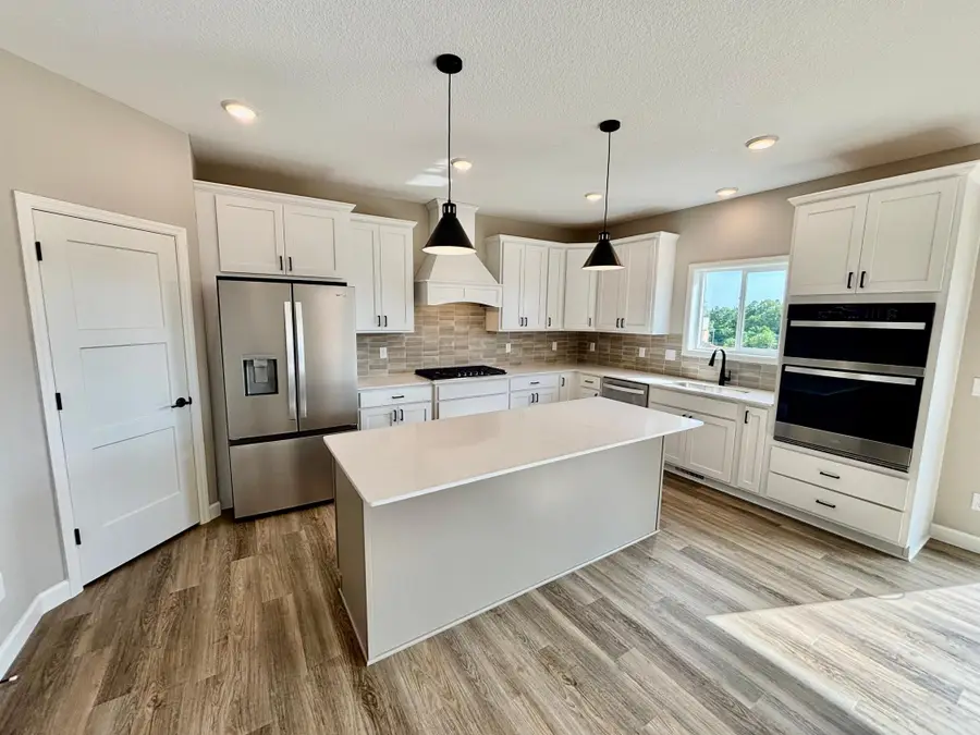 941 Kepler Avenue Ne, Hanover, MN 55341 - #2