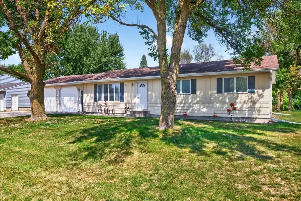 114 8th Avenue Nw, Lonsdale, MN 55046